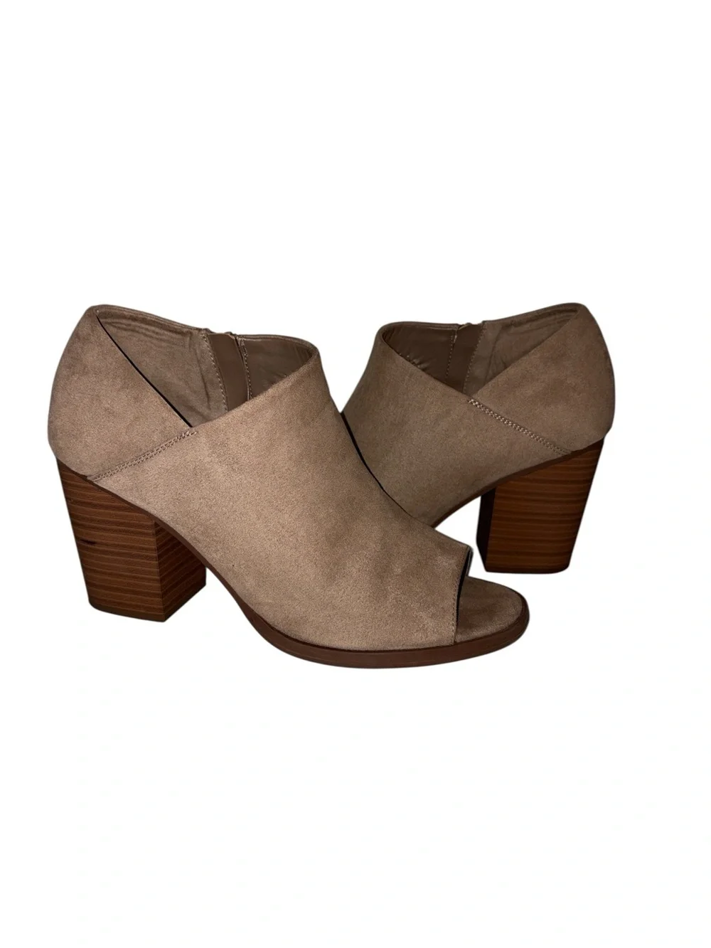 Parker & Sky Faux Suede Peep Toe Ankle Booties - Taupe / Tan Sz 9